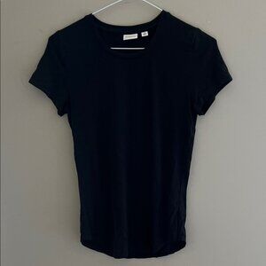 Babaton Classic Black Short Sleeve Tee